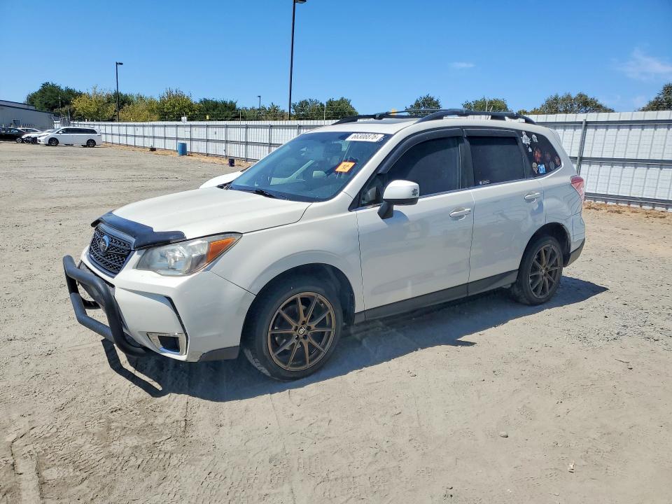 SUBARU FORESTER 2015 مع رقم تعريف المركبة JF2SJAHC6FH475058 - صورة من المزاد