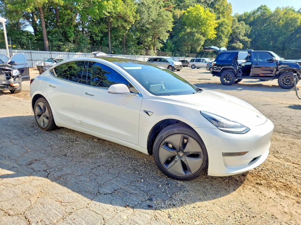 Photo 4 from auction – 2019 TESLA MODEL 3 with VIN 5YJ3E1EA5KF347303
