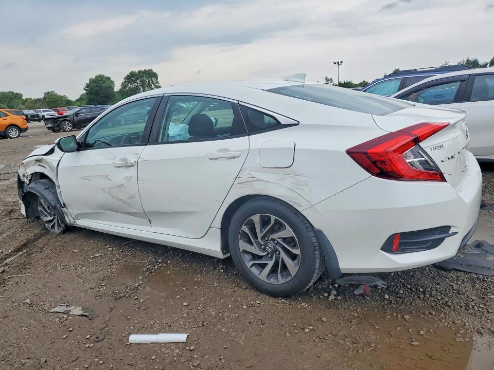 Снимка 2 от търг – 2017 HONDA CIVIC с VIN 19XFC2F81HE004958