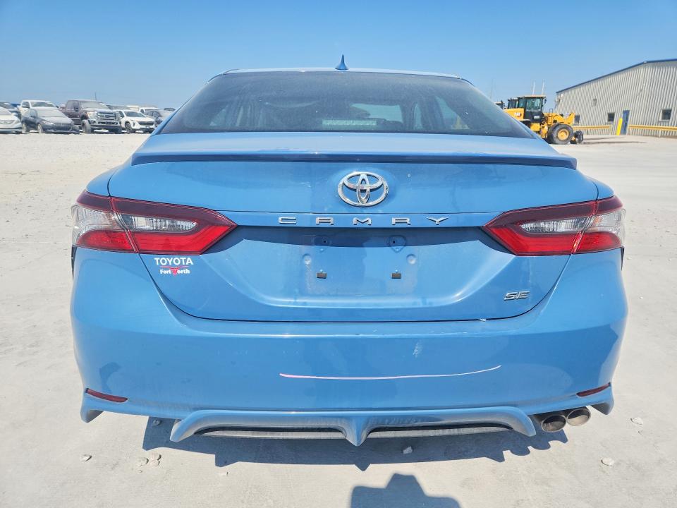 Photo 6 from auction – 2023 TOYOTA CAMRY with VIN 4T1G11AK2PU165712