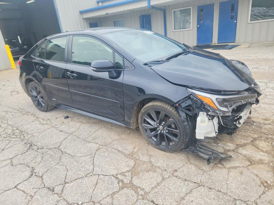 Снимка 4 от търг – 2024 TOYOTA COROLLA HYBRID с VIN JTDBDMHE5RJ004718