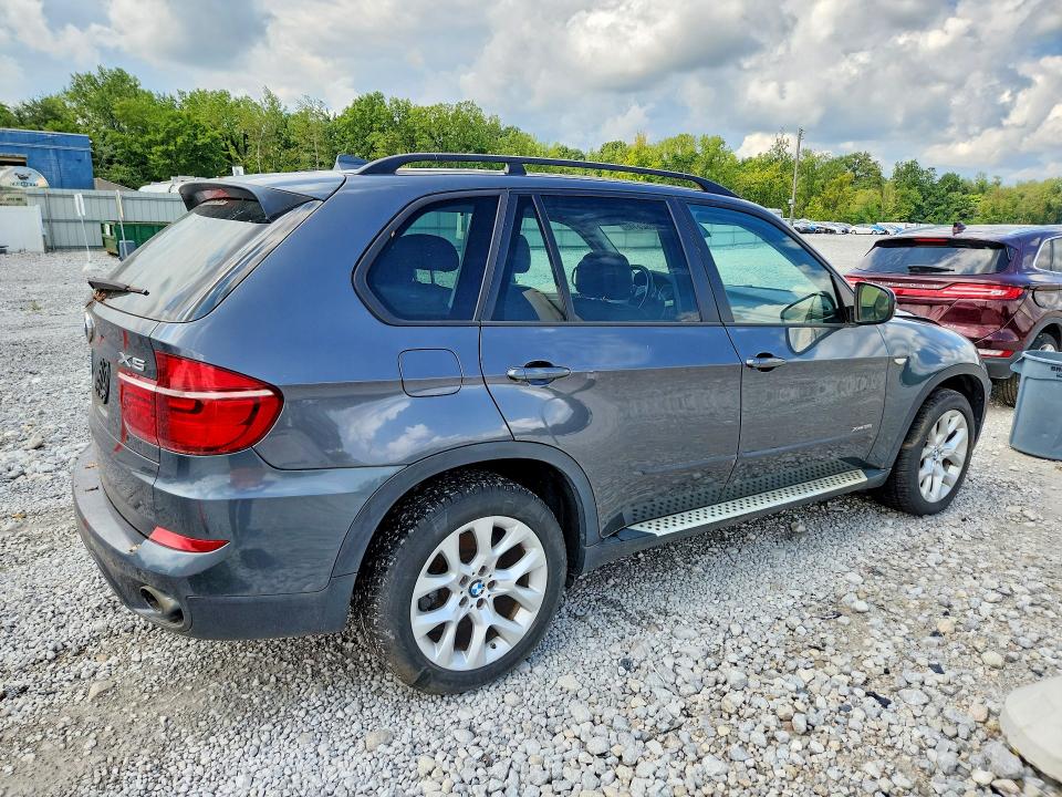 Photo 3 from auction – 2013 BMW X5 with VIN 5UXZV4C50D0B03207