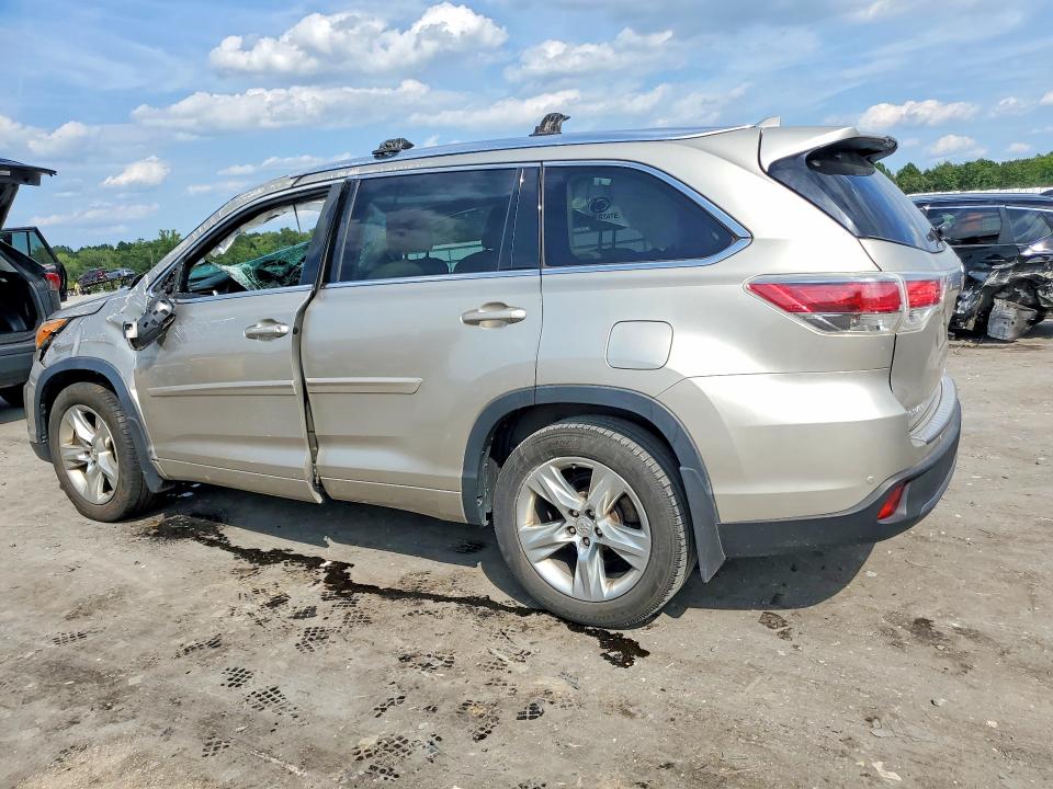 Photo 2 from auction – 2015 TOYOTA HIGHLANDER with VIN 5TDDKRFH5FS092998