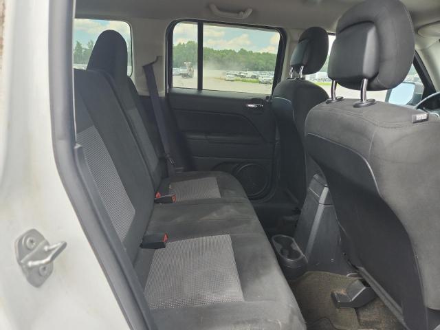 Photo 11 from auction – 2017 JEEP PATRIOT with VIN 1C4NJRFB3HD179848