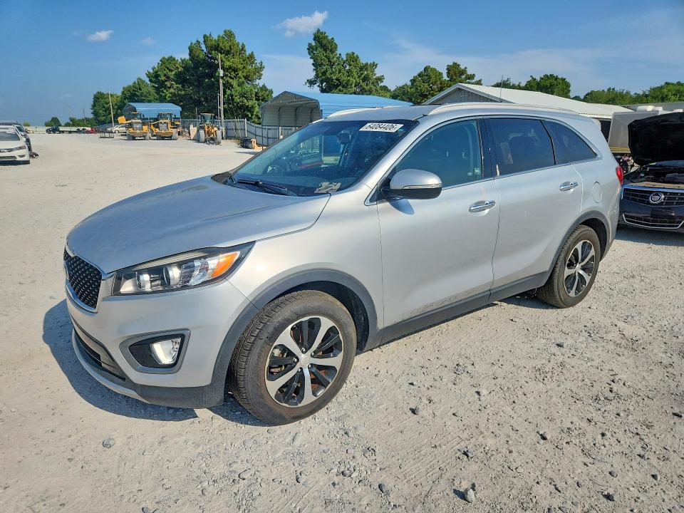 KIA SORENTO 2016 with VIN 5XYPH4A52GG007318 - Photo from auction