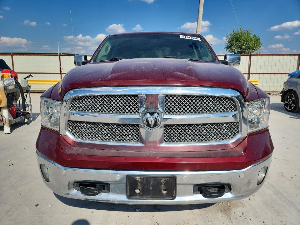 Photo 5 from auction – 2017 RAM 1500 with VIN 1C6RR6LT5HS704045