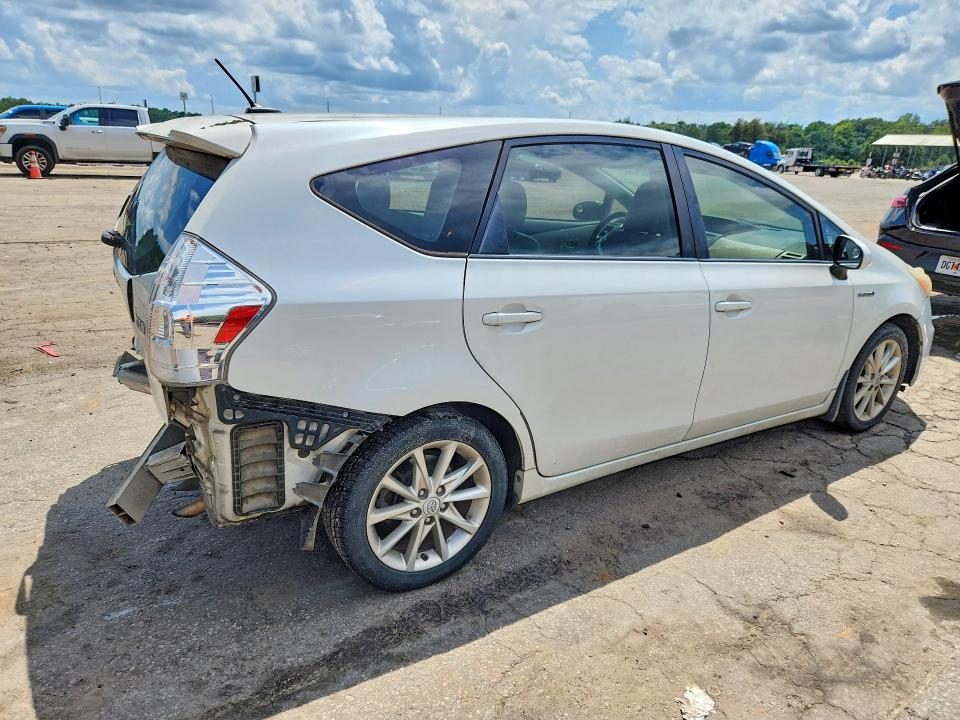 Photo 3 from auction – 2012 TOYOTA PRIUS V with VIN JTDZN3EU5C3083319