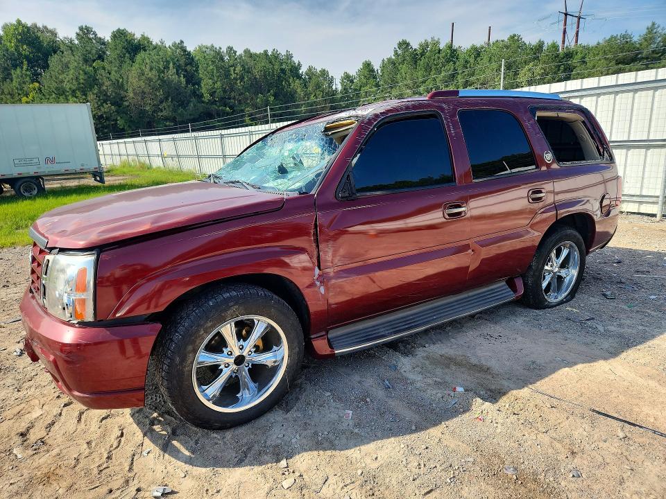 CADILLAC ESCALADE 2002 with VIN 1GYEC63TX2R148493 - Photo from auction