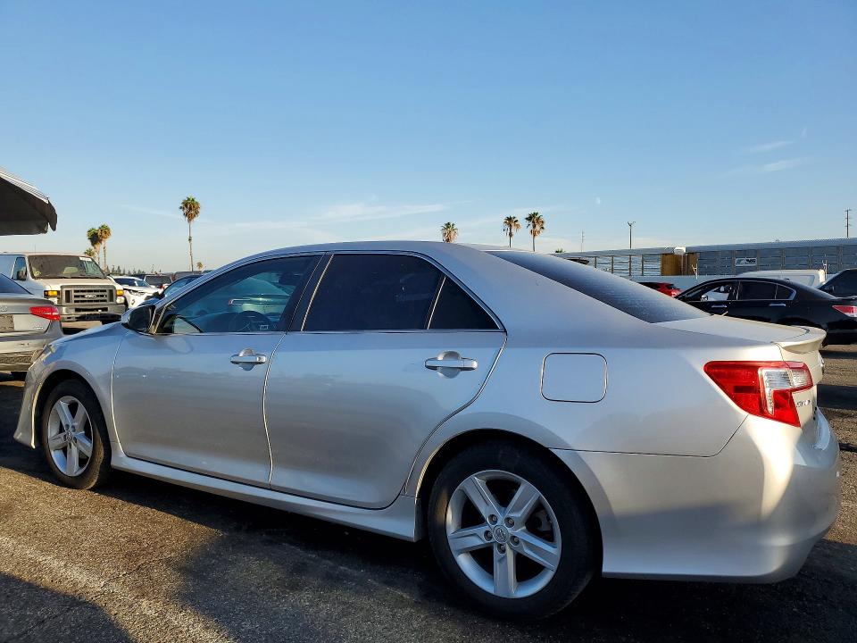 Photo 2 from auction – 2013 TOYOTA CAMRY with VIN 4T1BF1FKXDU280977