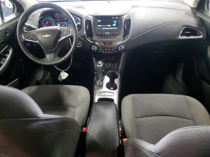 Photo 8 from auction – 2017 CHEVROLET CRUZE with VIN 1G1BE5SM2H7250830