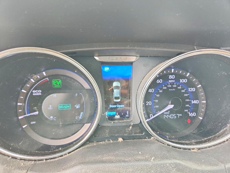 Photo 9 from auction – 2015 HYUNDAI SONATA HYBRID with VIN KMHEC4A49FA119945