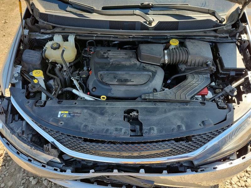 Photo 12 from auction – 2019 CHRYSLER PACIFICA with VIN 2C4RC1EG4KR594336