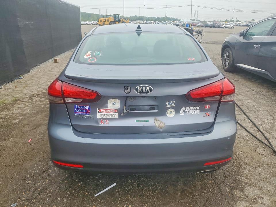 Photo 6 from auction – 2018 KIA FORTE with VIN 3KPFL4A75JE197535