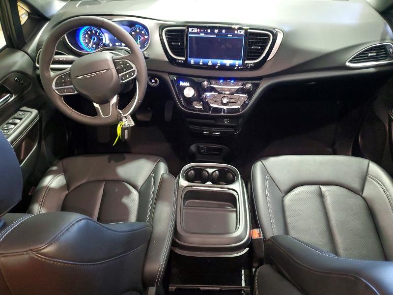 Photo 8 from auction – 2027 CHRYSLER PACIFICA with VIN 2C4RC1BG7VR576857