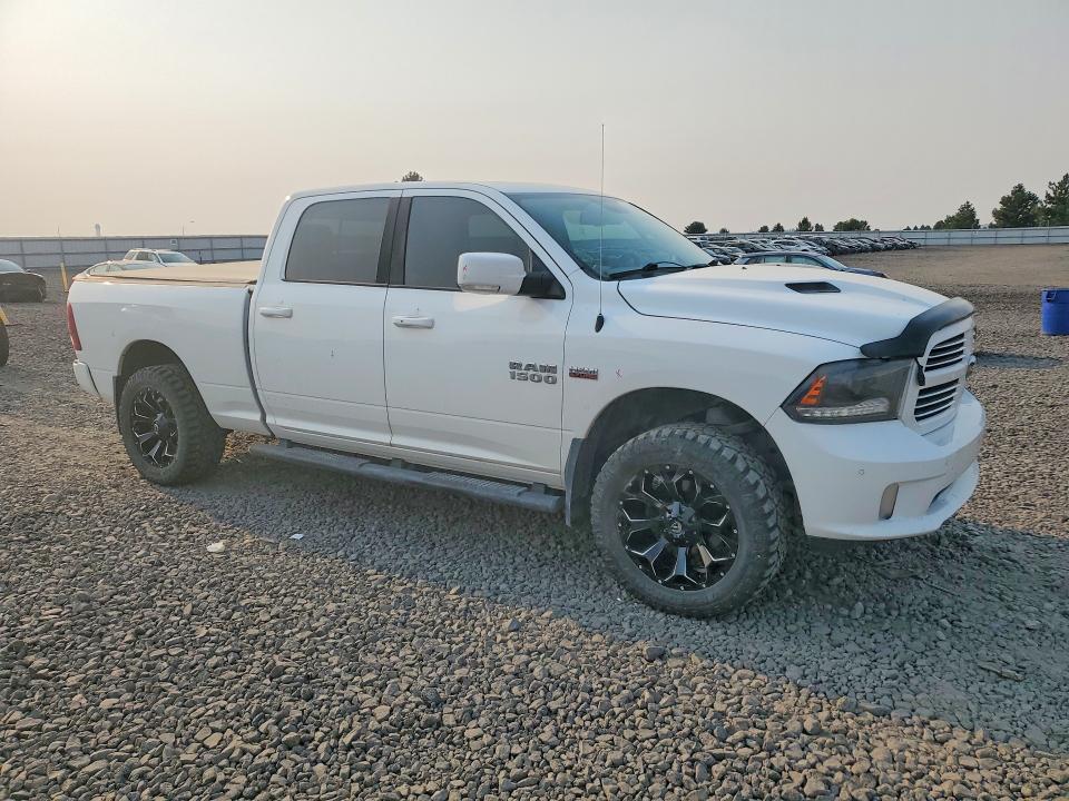 Photo 4 from auction – 2015 RAM 1500 with VIN 1C6RR7UT6FS585374