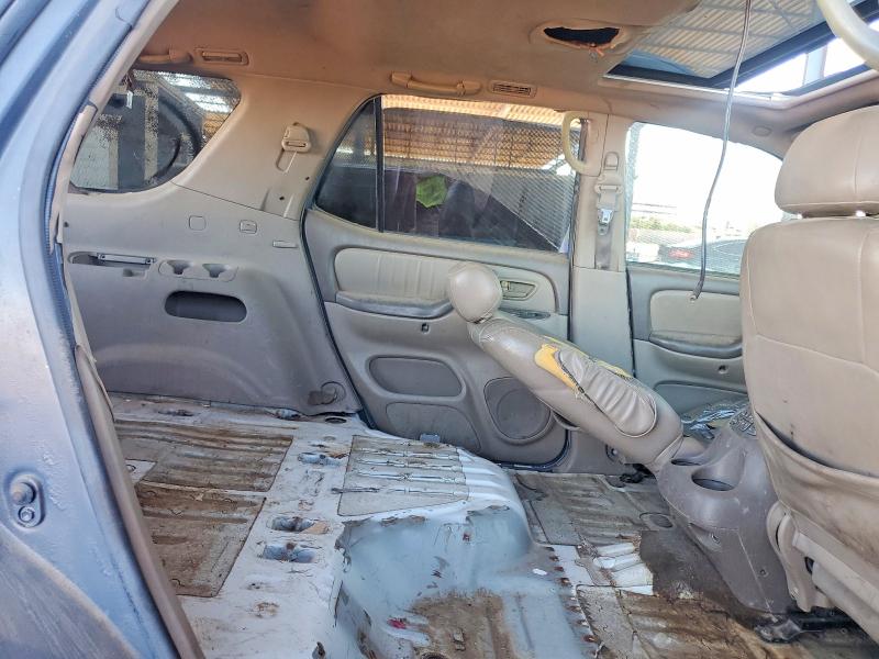 Photo 11 from auction – 2002 TOYOTA SEQUOIA with VIN 5TDBT48A22S060477