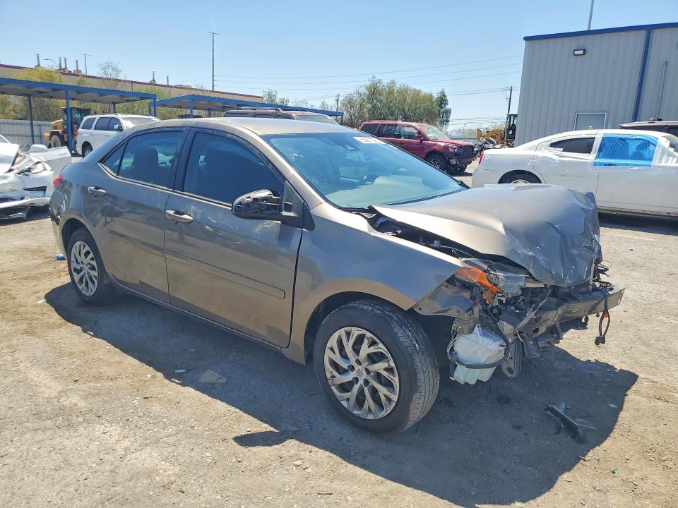 Photo 4 from auction – 2018 TOYOTA COROLLA with VIN 2T1BURHE5JC048019