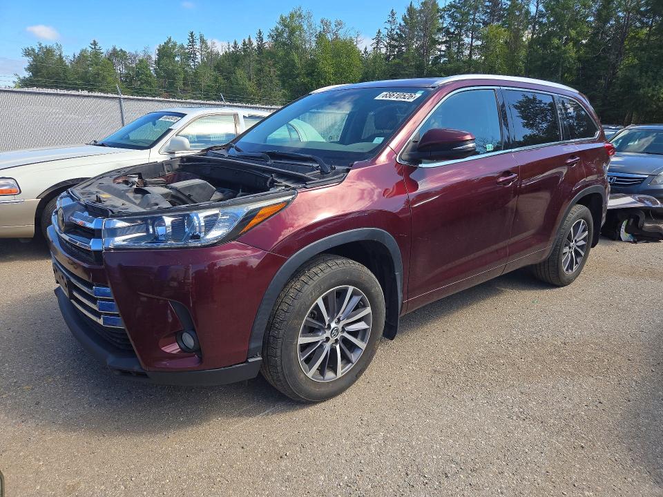 TOYOTA HIGHLANDER 2017 с VIN 5TDJZRFH3HS435874 - Снимка от търг