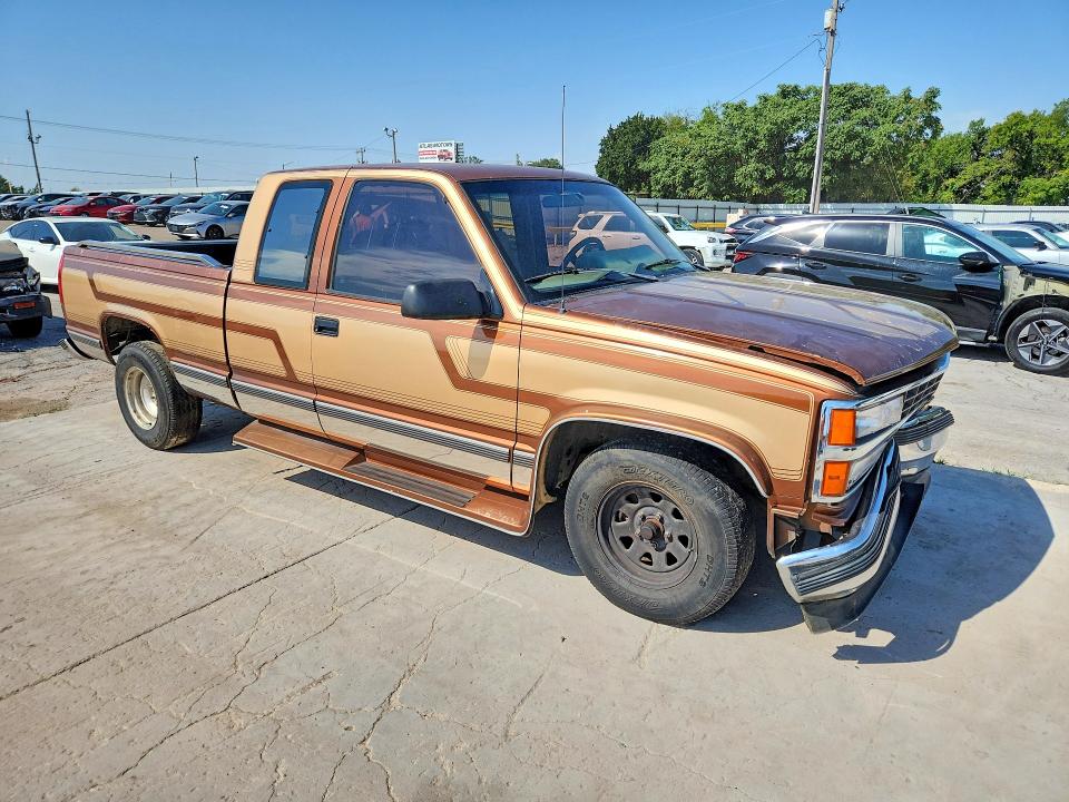 Photo 4 from auction – 1990 CHEVROLET GMT-400 with VIN 2GCEC19K0L1247860
