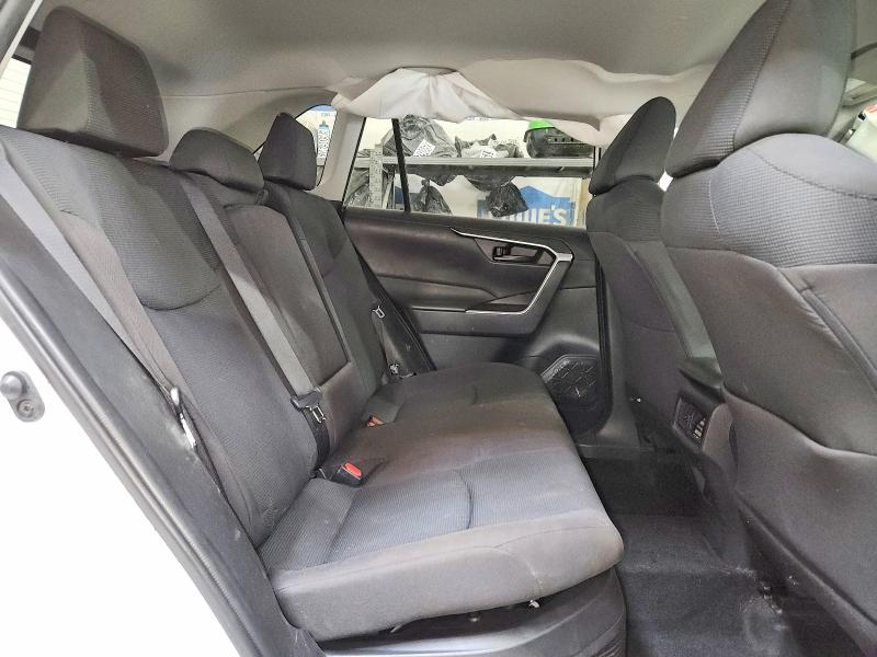 Photo 11 from auction – 2024 TOYOTA RAV4 with VIN 4T3MWRFV5RU154042