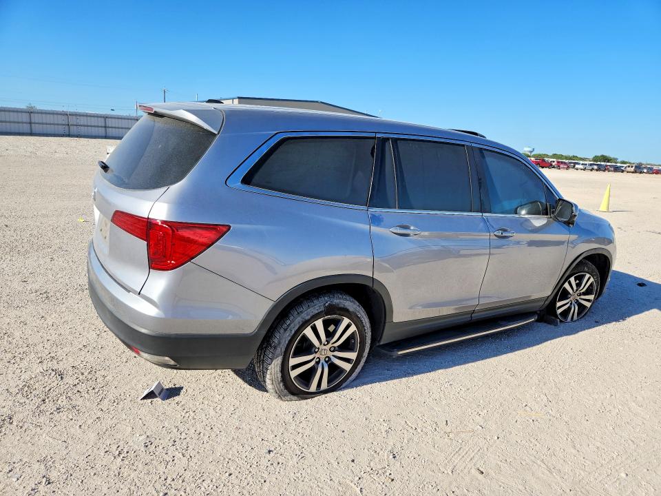 Photo 3 from auction – 2016 HONDA PILOT with VIN 5FNYF5H5XGB004311
