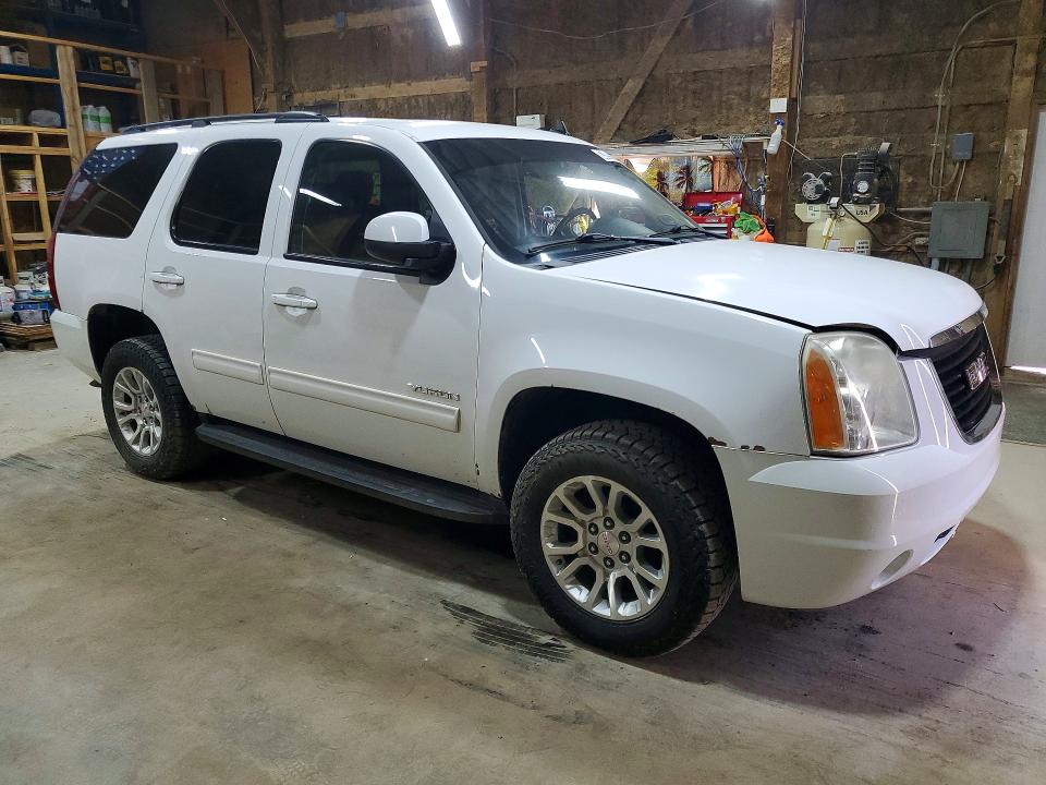 Zdjęcie 4 z aukcji – 2011 GMC YUKON z VIN 1GKS2AE07BR270461