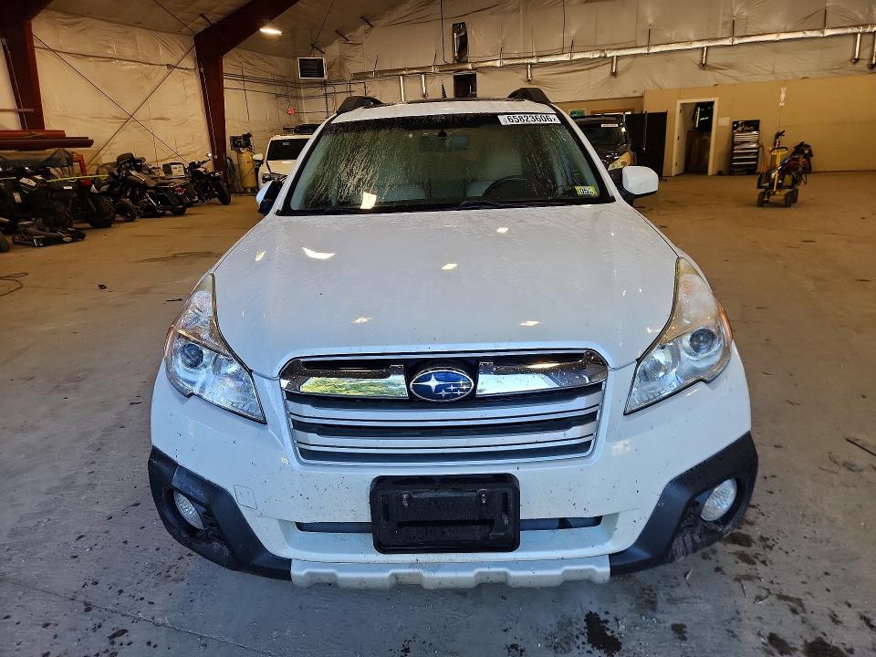 Photo 5 from auction – 2014 SUBARU OUTBACK with VIN 4S4BRBMCXE3323052
