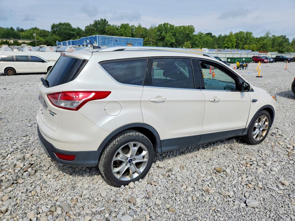 Photo 3 from auction – 2016 FORD ESCAPE with VIN 1FMCU9JX9GUB55419