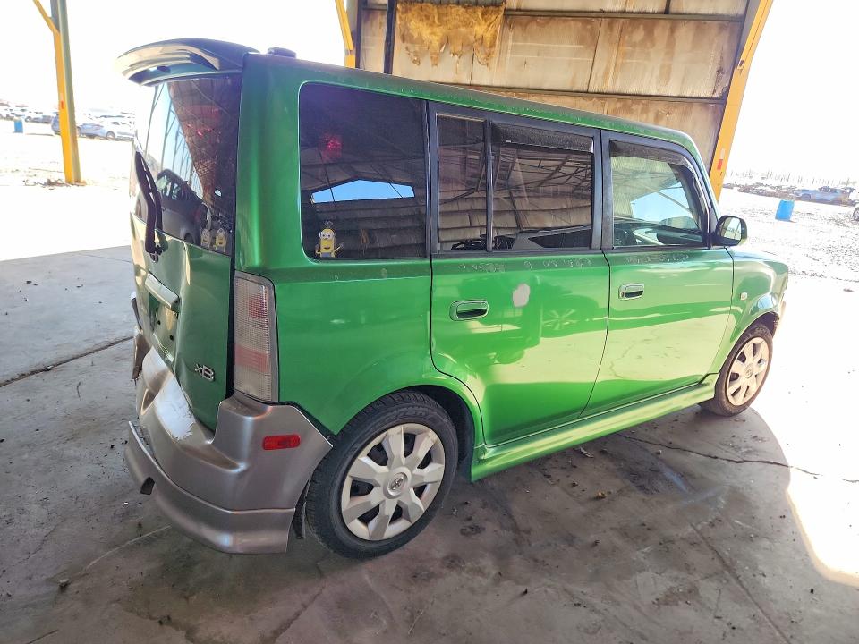 Photo 3 from auction – 2006 SCION XB with VIN JTLKT324664070092