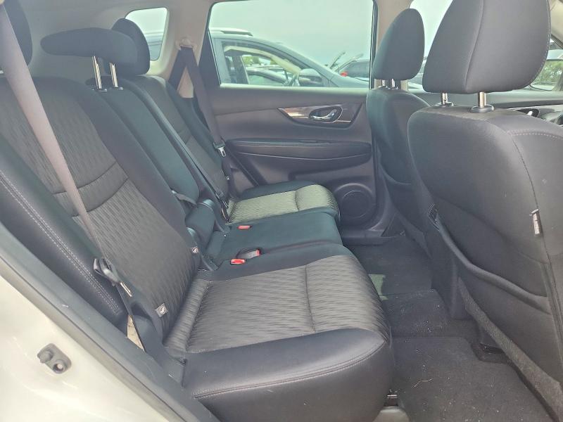 Photo 10 from auction – 2017 NISSAN ROGUE with VIN 5N1AT2MT8HC818545