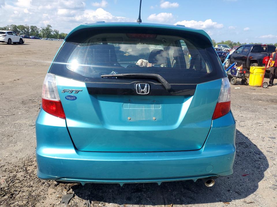 Photo 6 from auction – 2013 HONDA FIT with VIN JHMGE8H59DC000970