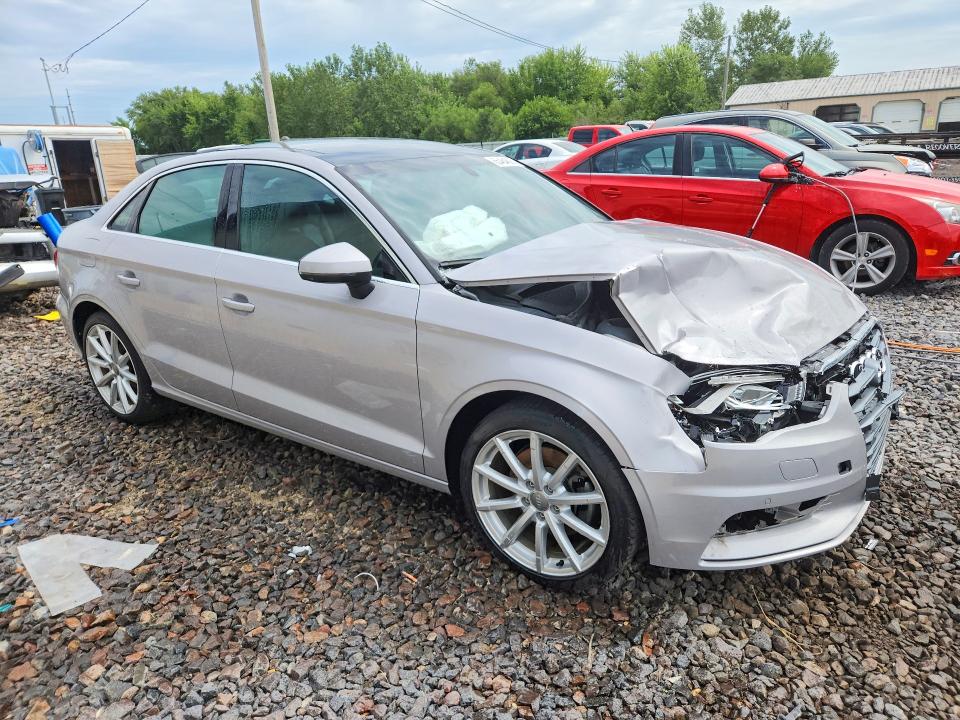 Photo 4 from auction – 2016 AUDI A3 with VIN WAUE8GFF1G1031374