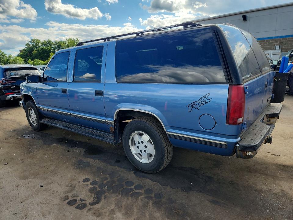 Photo 2 from auction – 1995 CHEVROLET SUBURBAN with VIN 1GNFK16K3SJ430788