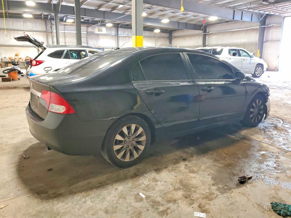 Photo 3 from auction – 2011 HONDA CIVIC with VIN 2HGFA1F92BH504150