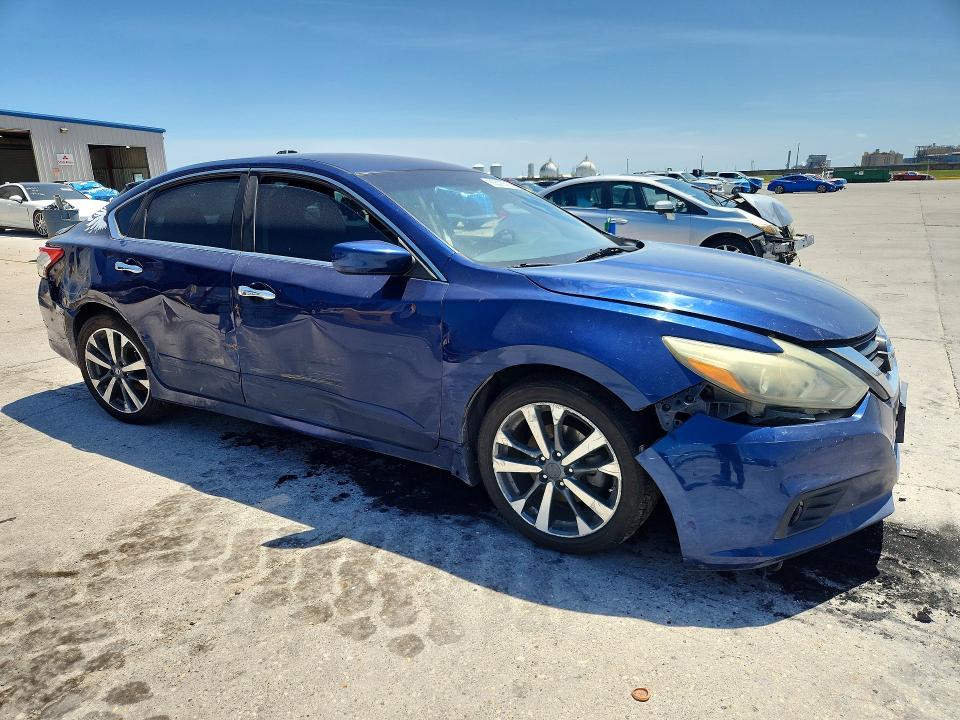 Photo 4 from auction – 2016 NISSAN ALTIMA with VIN 1N4AL3AP4GC186813