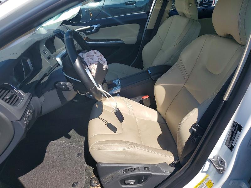 صورة رقم 7 من المزاد - 2017 VOLVO S60 مع VIN LYV402TM2HB126080