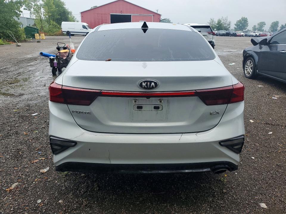 Photo 6 from auction – 2020 KIA FORTE with VIN 3KPF54AD0LE254243