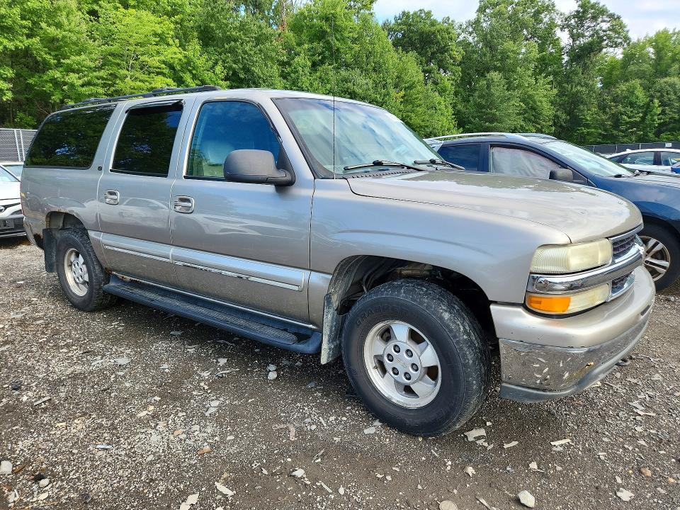 Photo 4 from auction – 2002 CHEVROLET SUBURBAN with VIN 3GNFK16ZX2G243143
