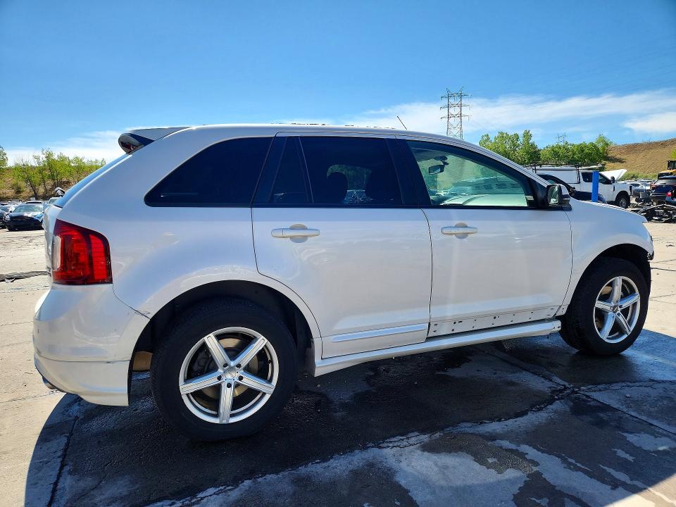 Photo 3 from auction – 2014 FORD EDGE with VIN 2FMDK4AK9EBB65663