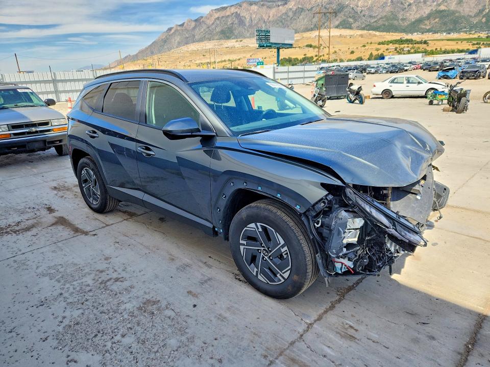 Photo 4 from auction – 2025 HYUNDAI TUCSON with VIN KM8JBDD17SU253624