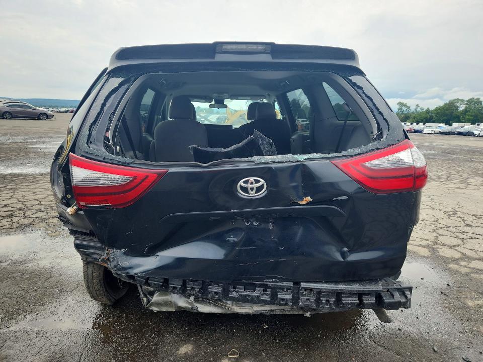 Photo 6 from auction – 2020 TOYOTA SIENNA with VIN 5TDZZ3DC9LS084159