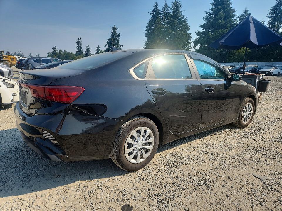 Photo 3 from auction – 2022 KIA FORTE with VIN 3KPF24AD2NE476097