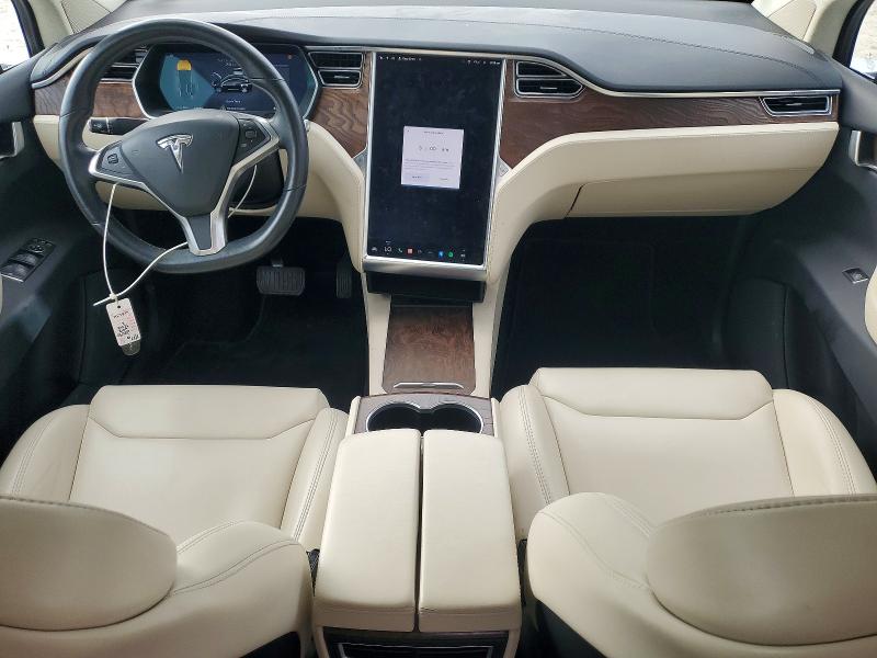 Photo 8 from auction – 2018 TESLA MODEL X with VIN 5YJXCBE28JF088682