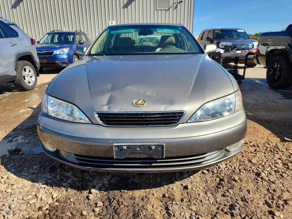 Photo 5 from auction – 1997 LEXUS ES with VIN JT8BF22G2V0063801