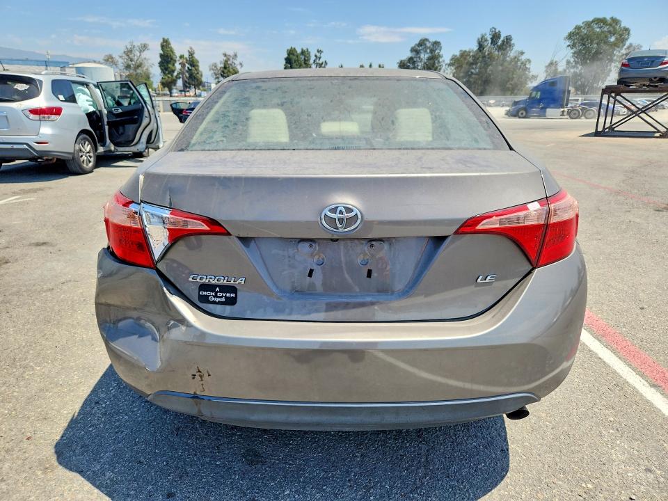 Photo 6 from auction – 2018 TOYOTA COROLLA with VIN 2T1BURHE2JC090115