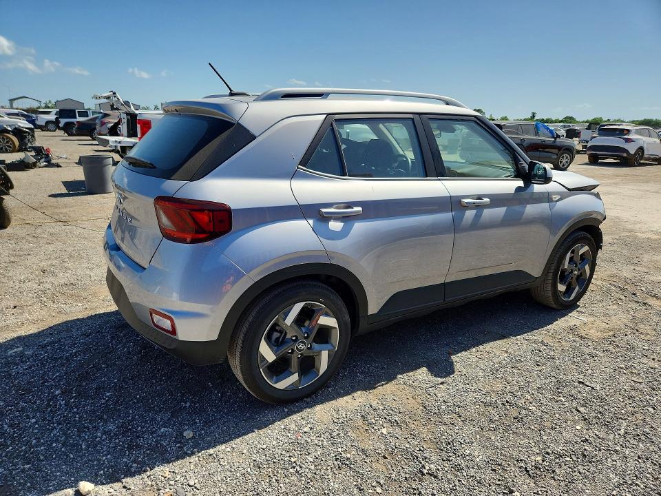 Photo 3 from auction – 2026 HYUNDAI VENUE with VIN KMHRC8A33TU433391