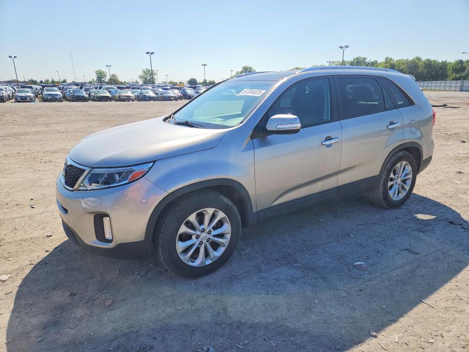 KIA SORENTO 2014 with VIN 5XYKU4A73EG431692 - Photo from auction