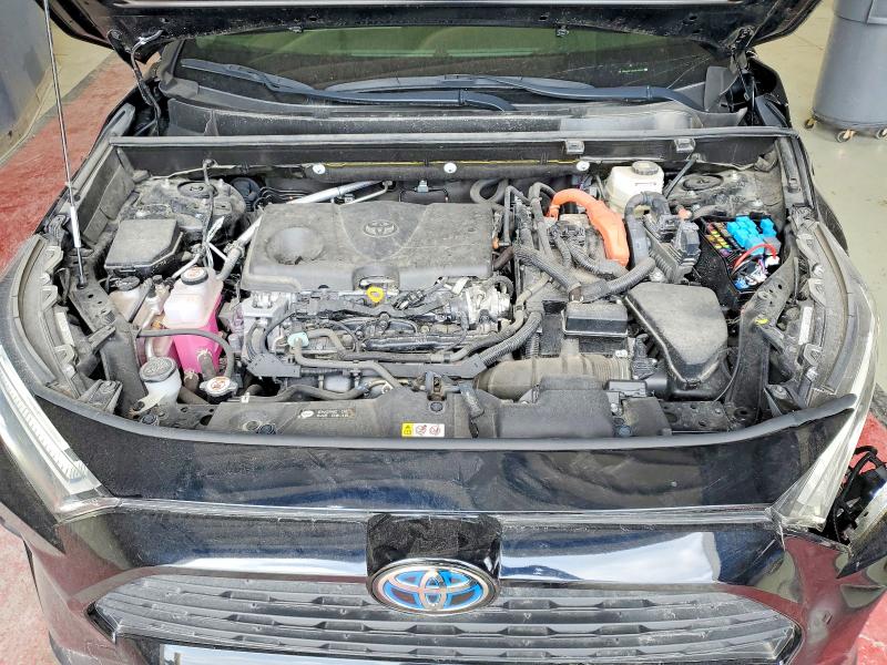 Photo 12 from auction – 2022 TOYOTA RAV4 with VIN JTMB6RFV6ND078099