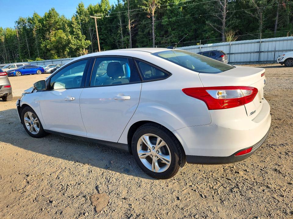 Photo 2 from auction – 2013 FORD FOCUS with VIN 1FADP3F22DL283342