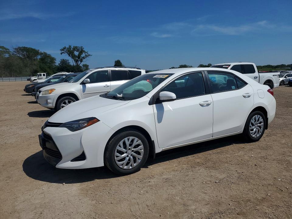 Photo 1 from auction – 2017 TOYOTA COROLLA with VIN 5YFBURHE2HP646059